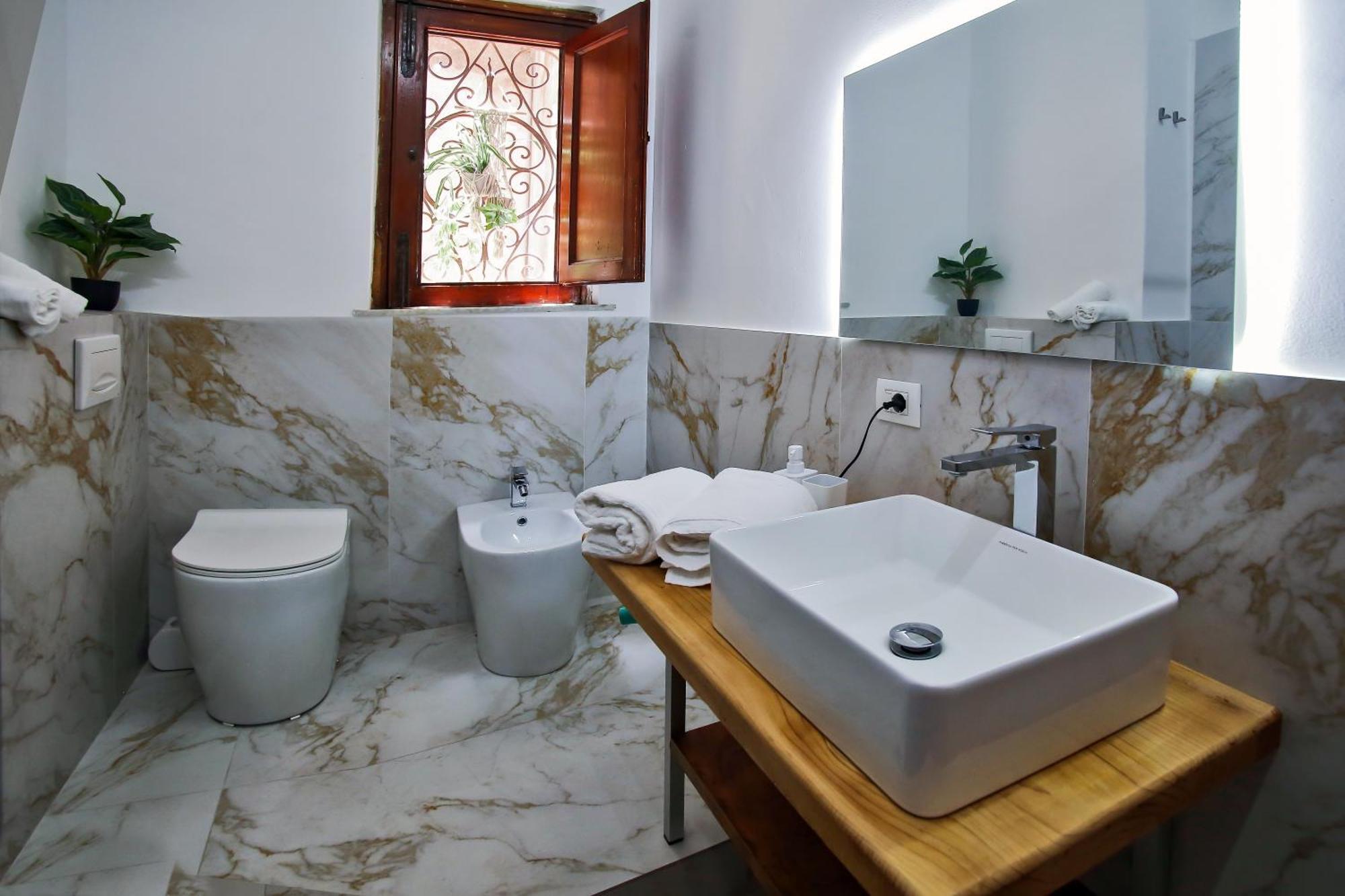 Tiritu Apartments Catania Exterior photo